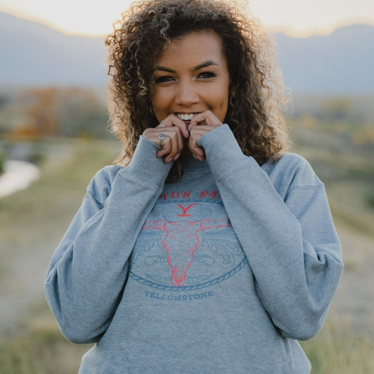 Yellowstone Dutton Ranch Steer Skull Crewneck Sweatshirt